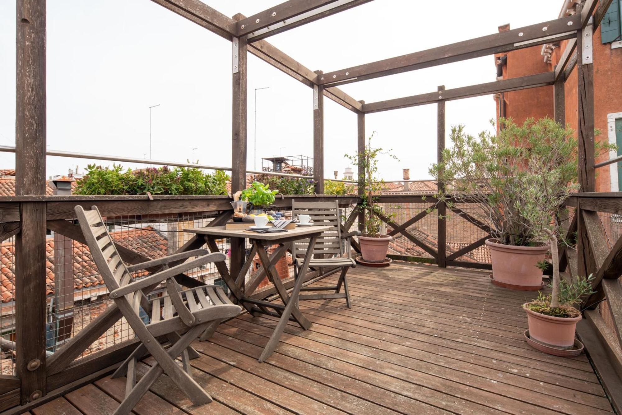 Altana Studio Apartment